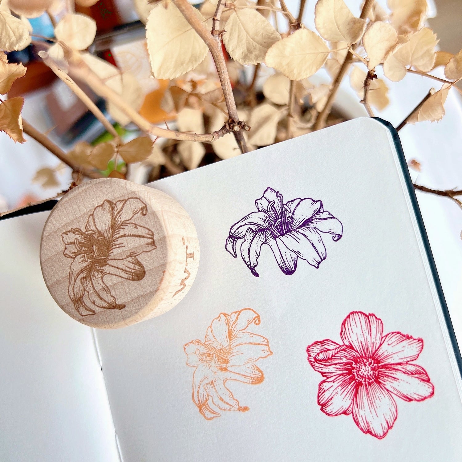 Glistening Floral Stamp Set
