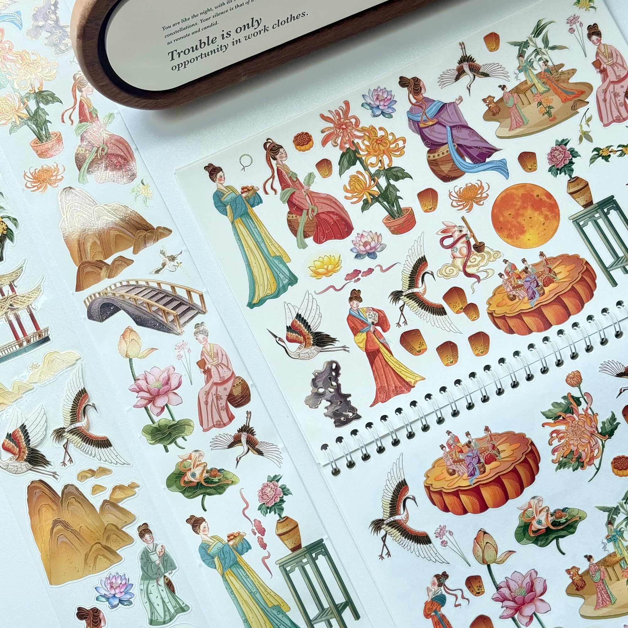 Pre-cut Autumn Reunion Wide Washi/PET Tape (GILDED)
