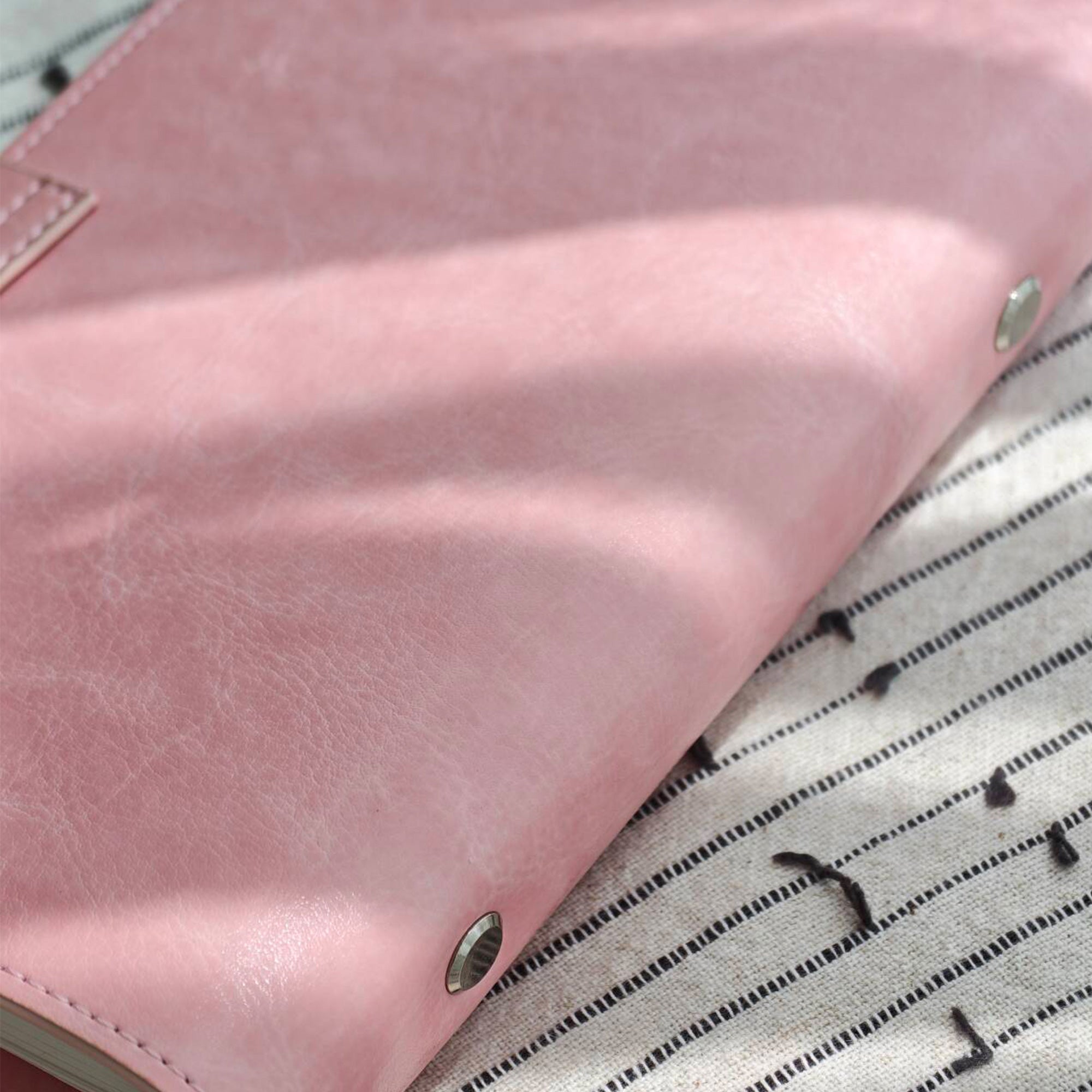 WT Blush Loose-Leaf Journal (A6 Personal)