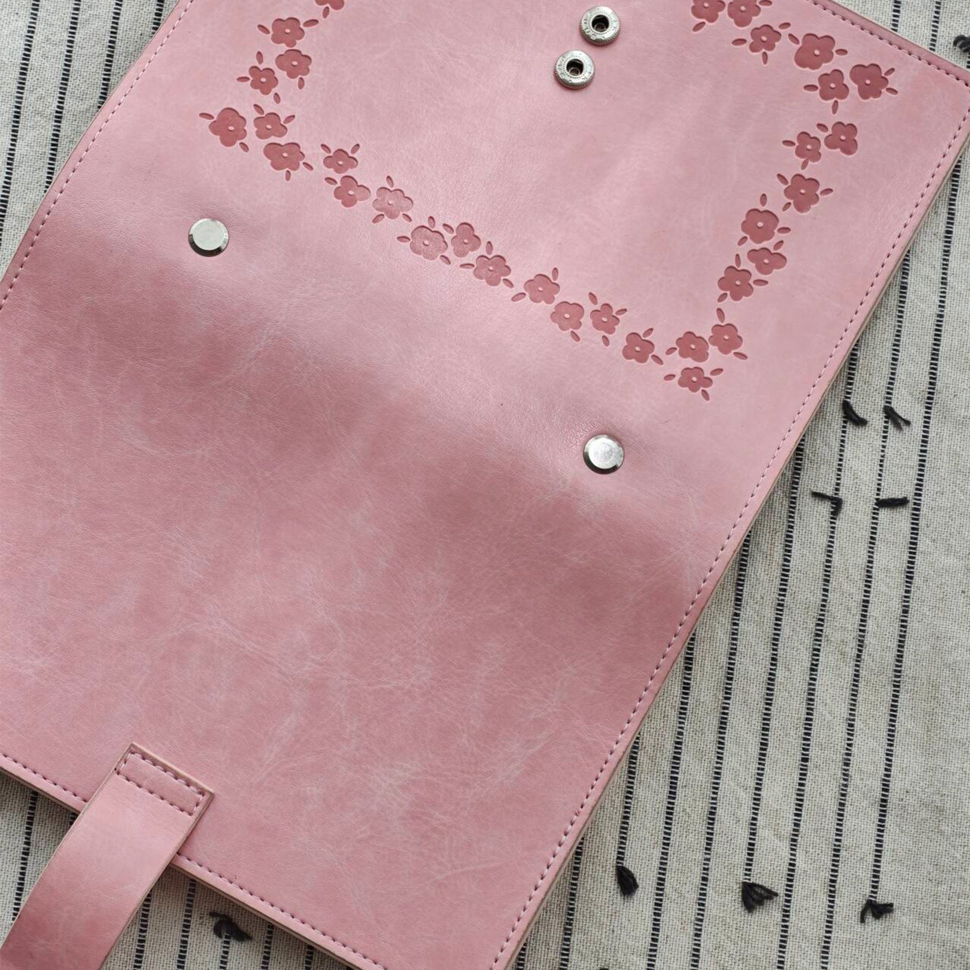 WT Blush Loose-Leaf Journal (A6 Personal)
