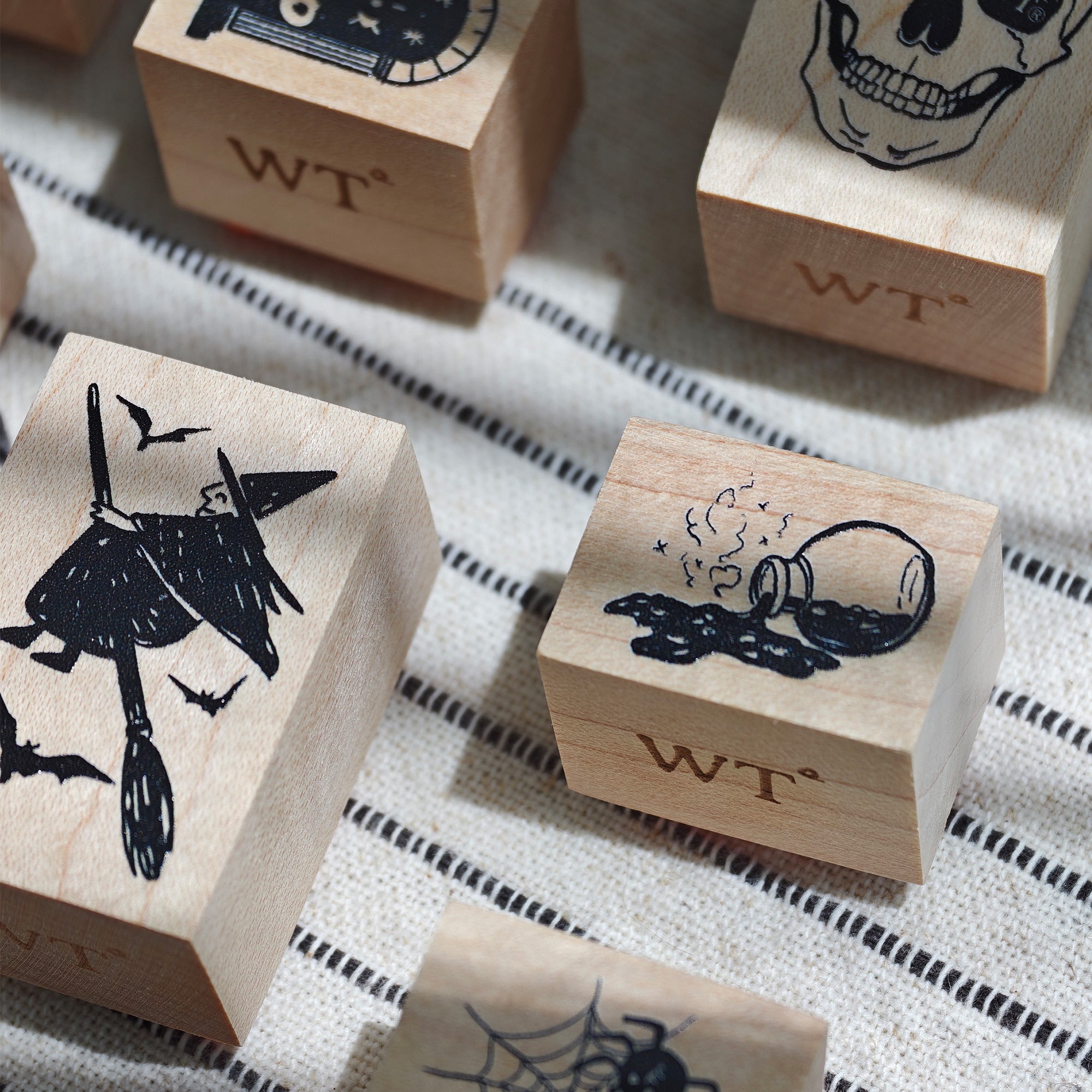 Eerie Echoes Stamp Set
