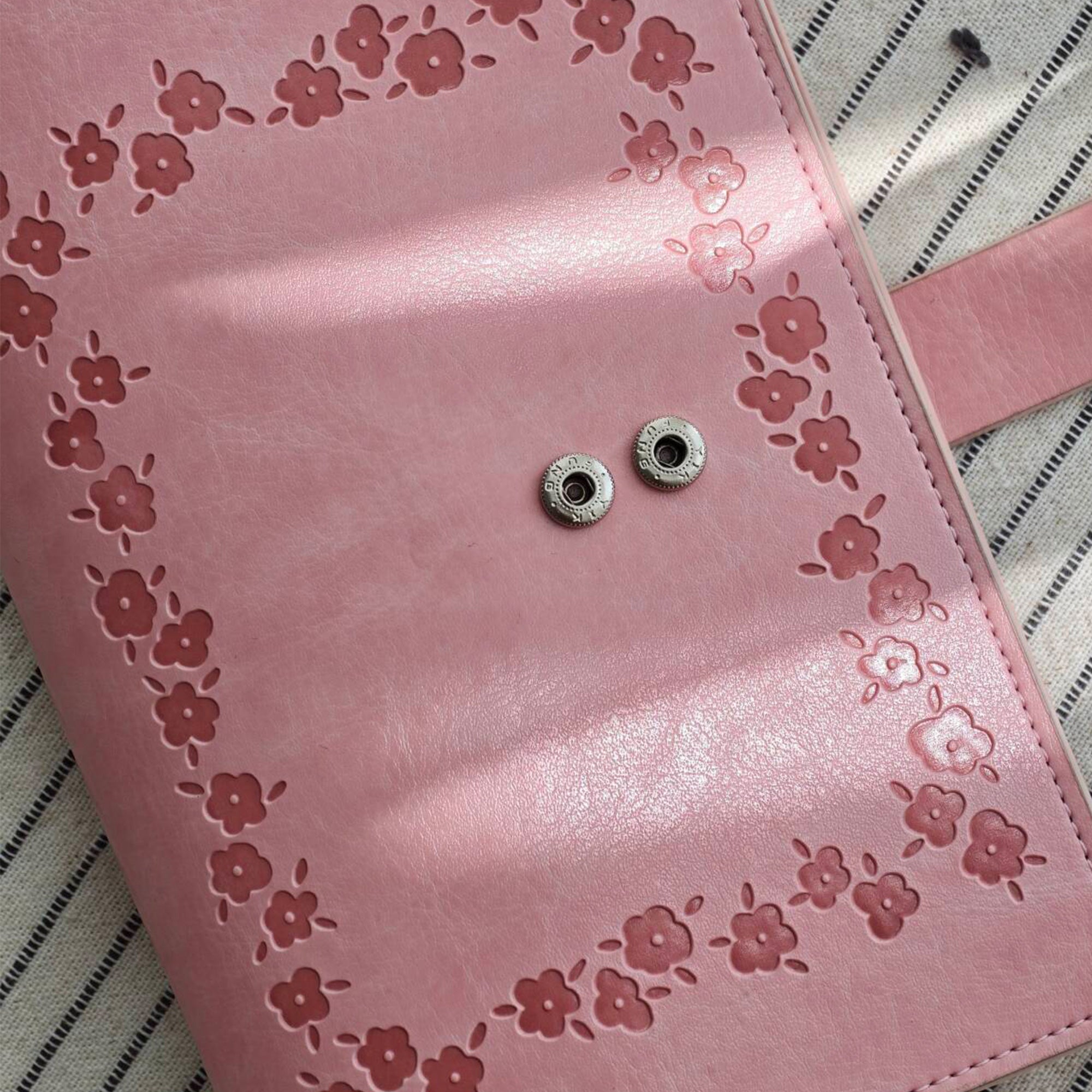 WT Blush Loose-Leaf Journal (A6 Personal)